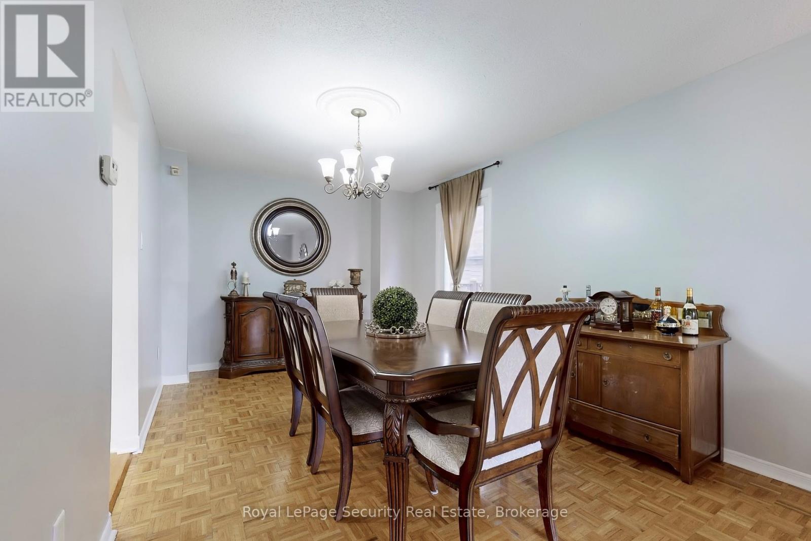 138 Largo Crescent, Vaughan (Maple), Ontario  L6A 1N1 - Photo 11 - N12133402