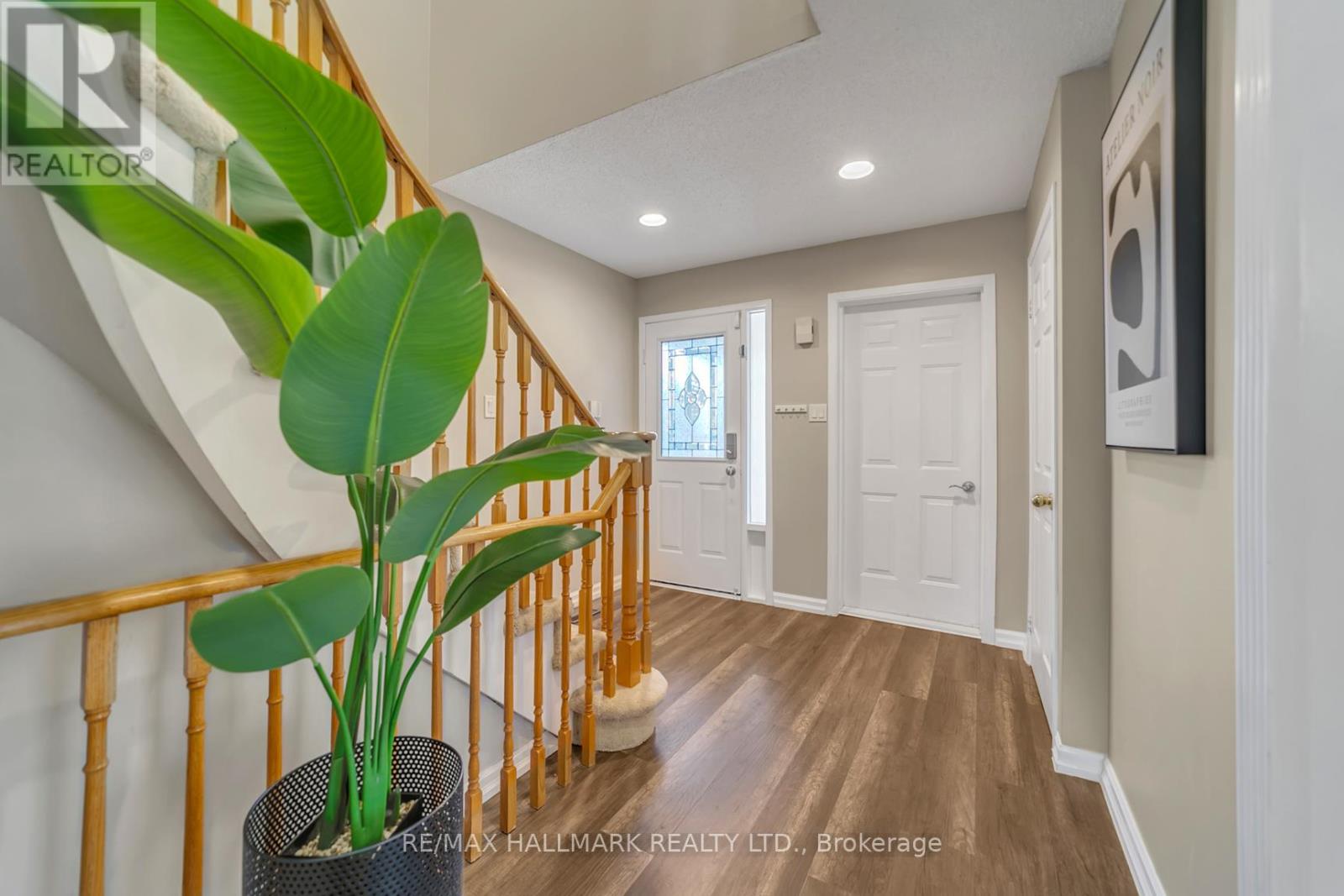 2 Cedarhurst Drive, Richmond Hill (Devonsleigh), Ontario  L4S 1B7 - Photo 8 - N12133455