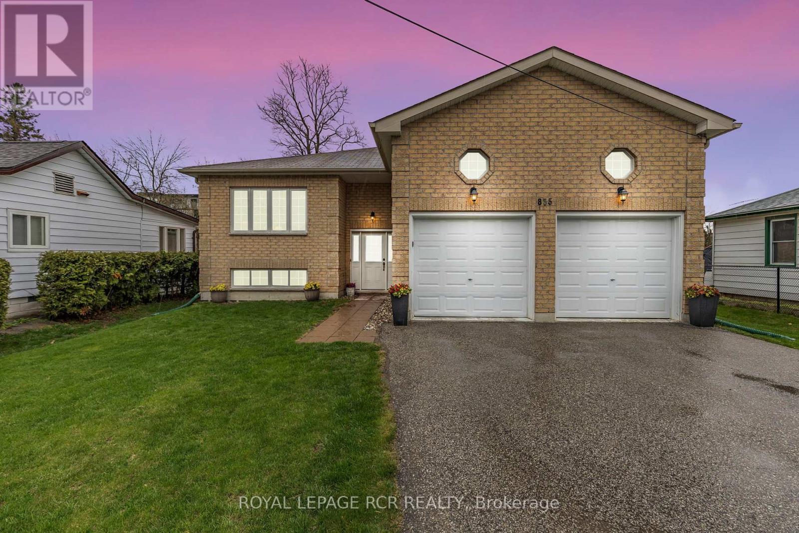 835 Norval Road, Georgina, Ontario  L4P 3E9 - Photo 2 - N12133638