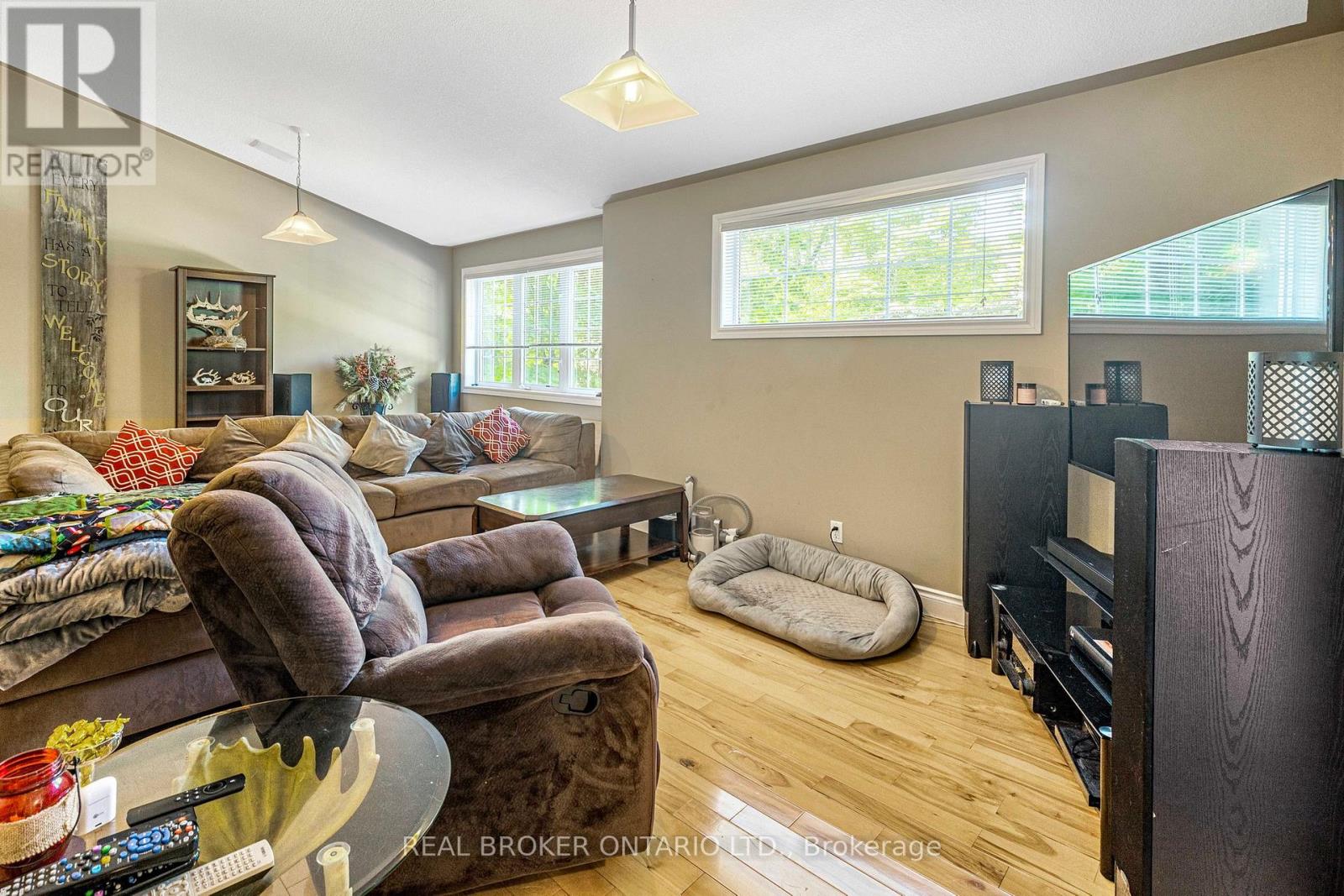 87 Farlain Lake Road E, Tiny, Ontario  L9M 0B5 - Photo 10 - S12133492