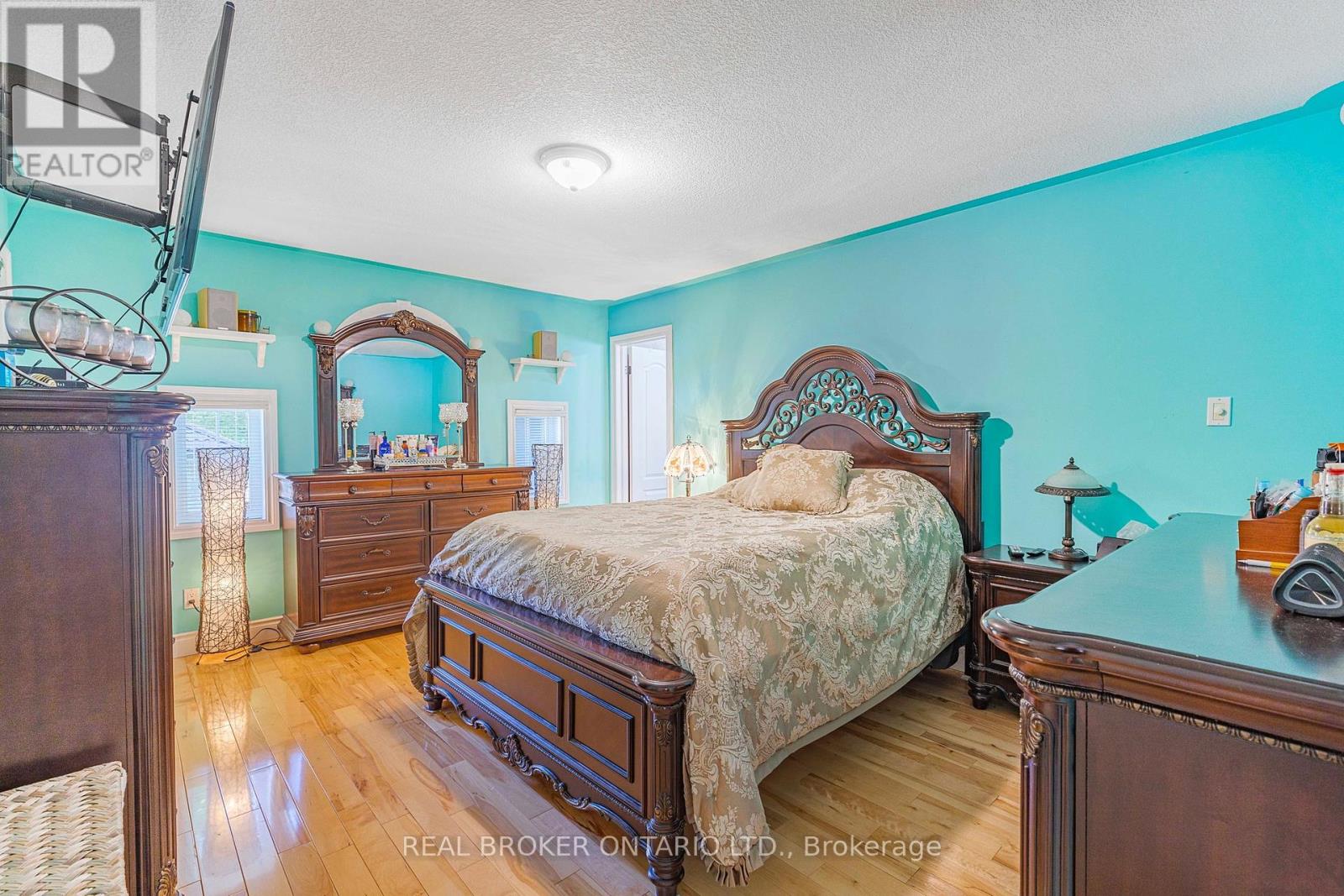 87 Farlain Lake Road E, Tiny, Ontario  L9M 0B5 - Photo 14 - S12133492