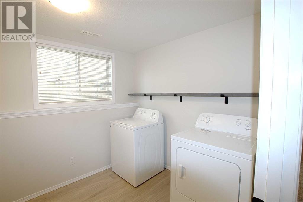 100 Hinshaw Drive, Sylvan Lake, Alberta  T4S 2L6 - Photo 16 - A2218101