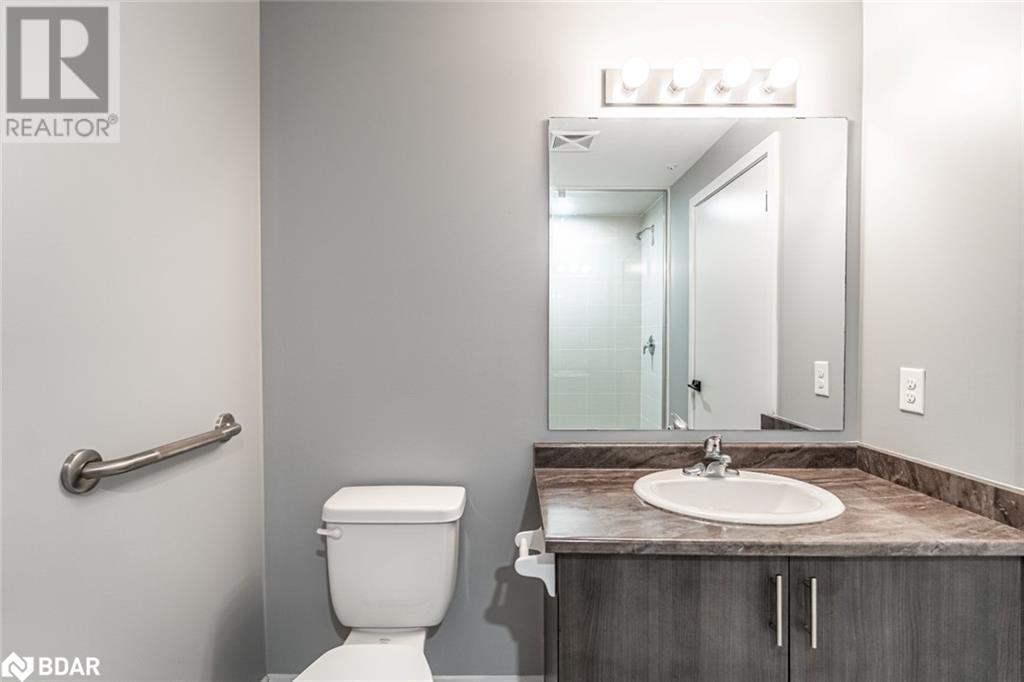 4 Spice Way Unit# 215, Barrie, Ontario  L9J 0M2 - Photo 9 - 40726400