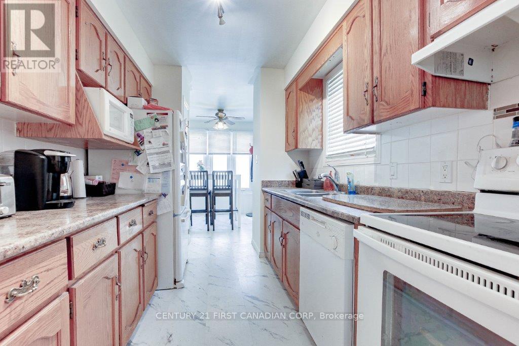 Property at 28 NASKAPI STREET image 4