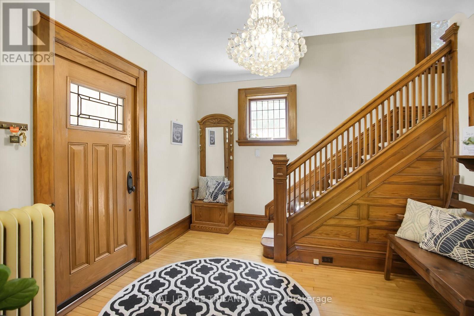 Photo 3 of 50 for 825 Riverside Drive