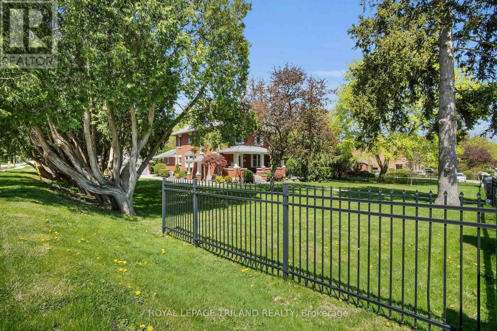 Photo 50 of 50 for 825 Riverside Drive