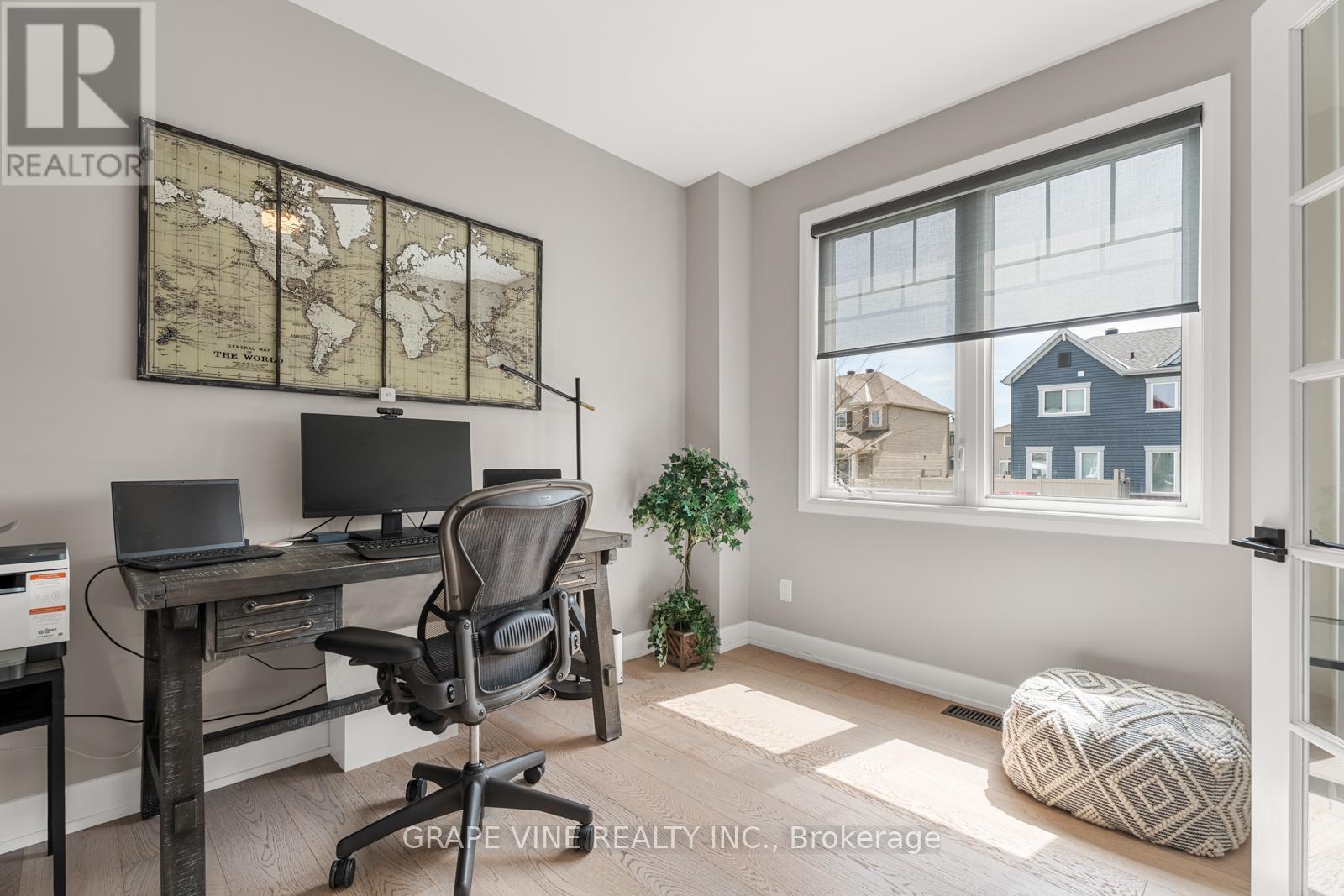 316 Eaglehead Crescent, Ottawa, Ontario  K2S 2J1 - Photo 15 - X12133659