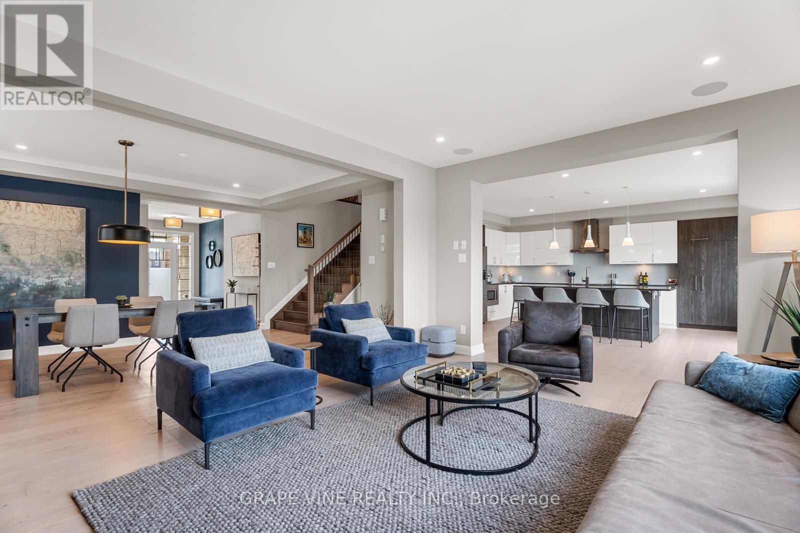 316 Eaglehead Crescent, Ottawa, Ontario  K2S 2J1 - Photo 20 - X12133659