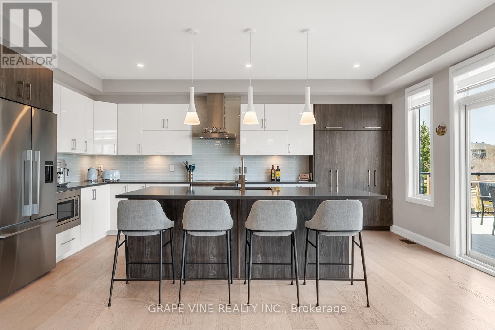 316 Eaglehead Crescent, Ottawa, Ontario  K2S 2J1 - Photo 23 - X12133659