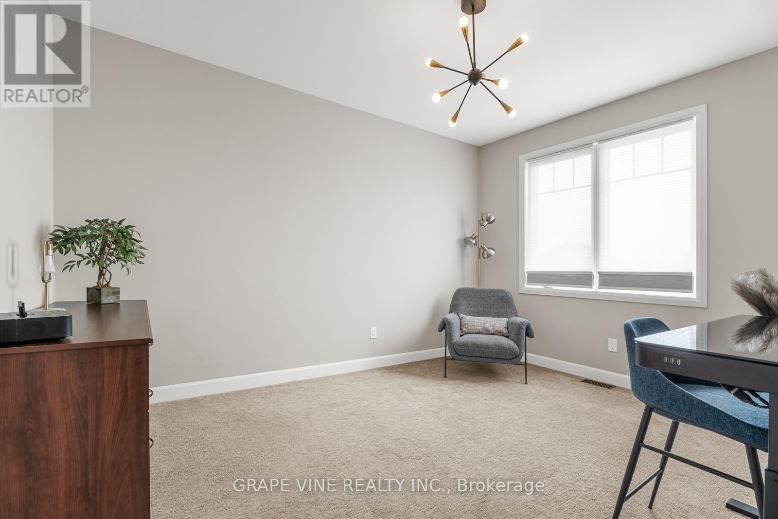 316 Eaglehead Crescent, Ottawa, Ontario  K2S 2J1 - Photo 38 - X12133659