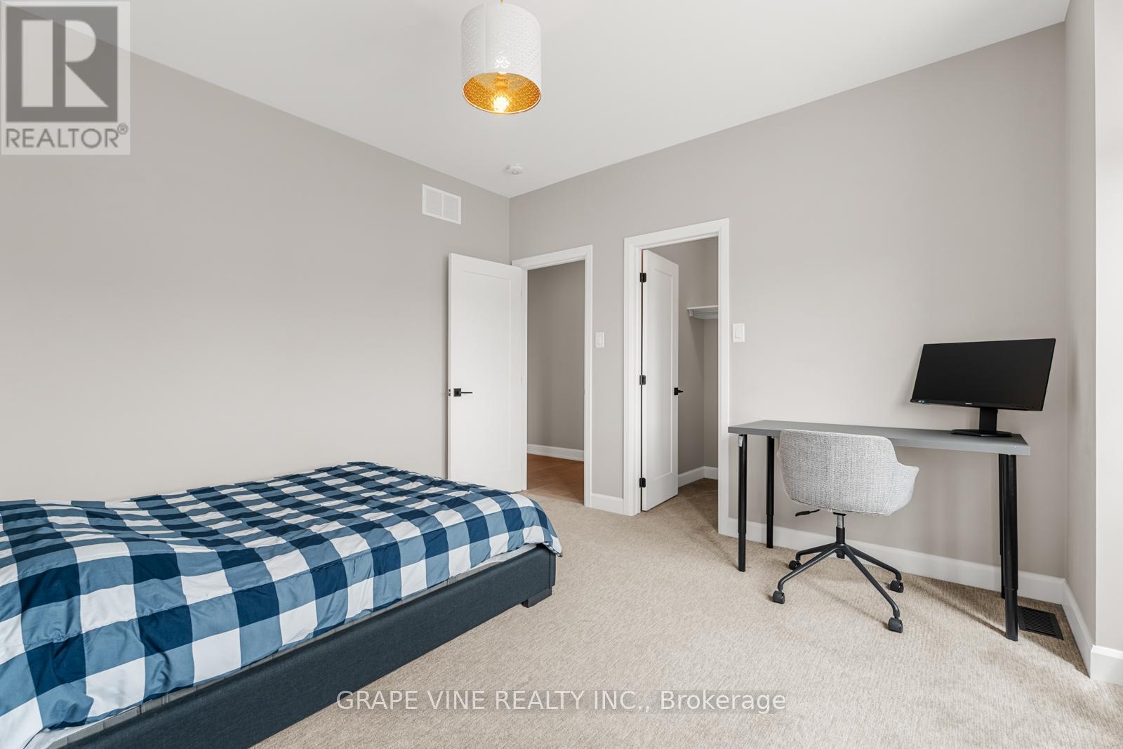 316 Eaglehead Crescent, Ottawa, Ontario  K2S 2J1 - Photo 41 - X12133659