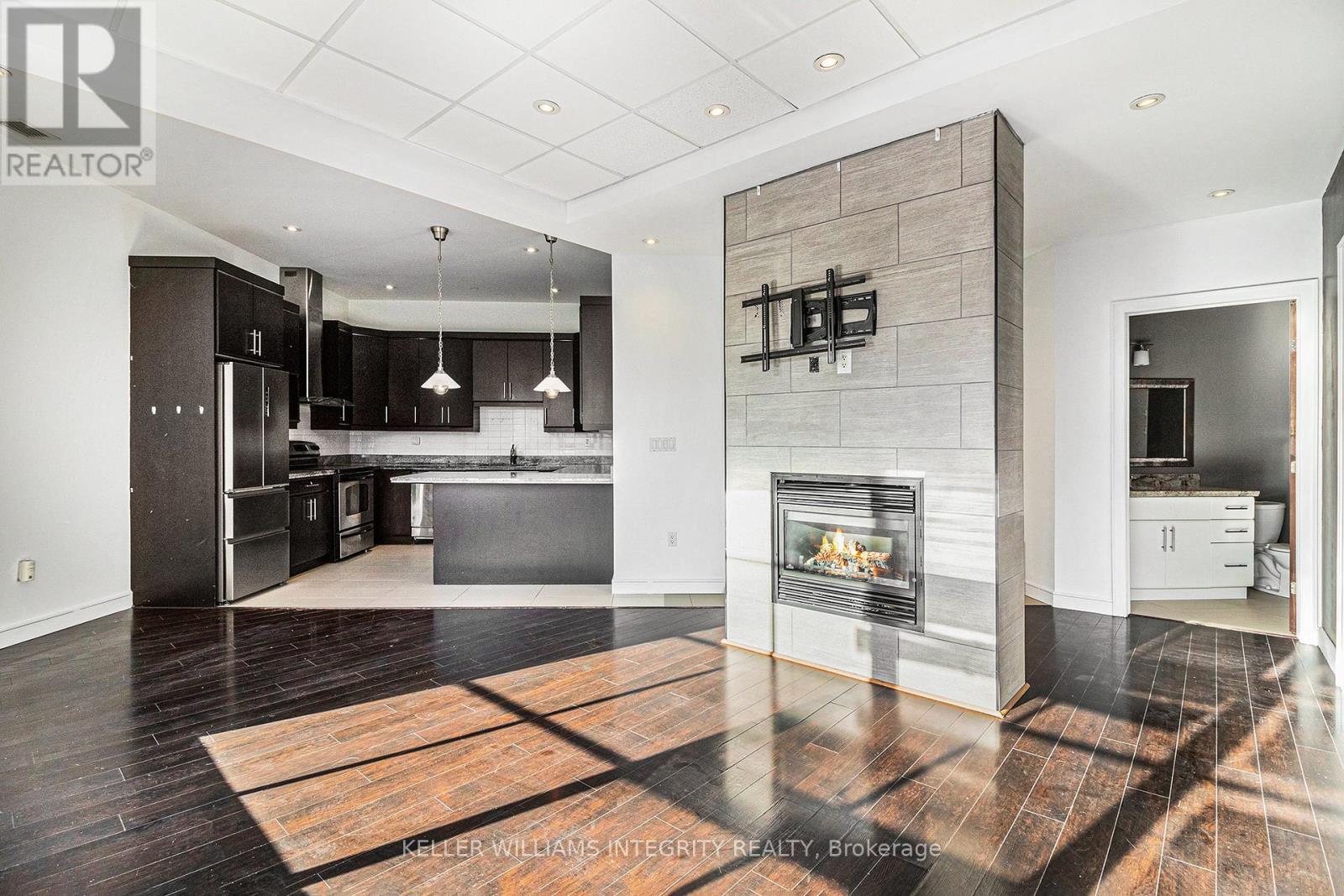 201 - 316 Rideau Street, Ottawa, Ontario  K1N 5Y5 - Photo 3 - X12133674