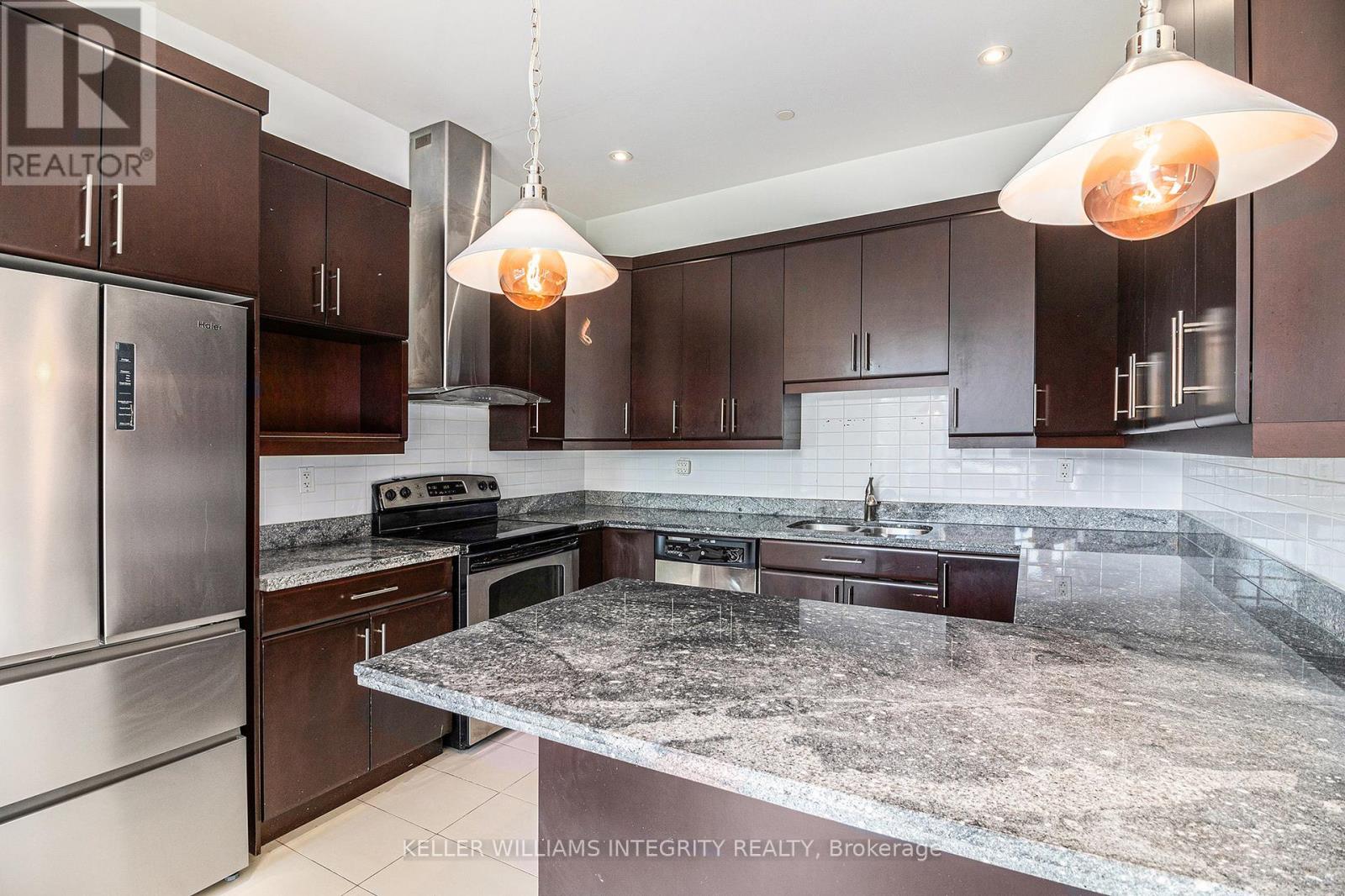 201 - 316 Rideau Street, Ottawa, Ontario  K1N 5Y5 - Photo 8 - X12133674