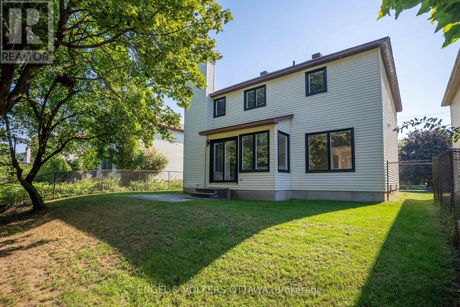2177 Lenester Avenue, Ottawa, Ontario  K2A 4A9 - Photo 26 - X12133739