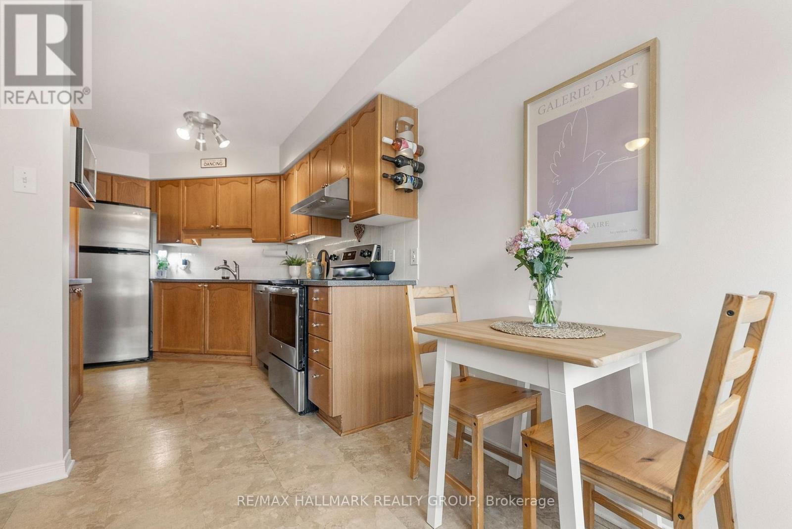 110h Centrepointe Drive, Ottawa, Ontario  K2G 6K3 - Photo 11 - X12133780