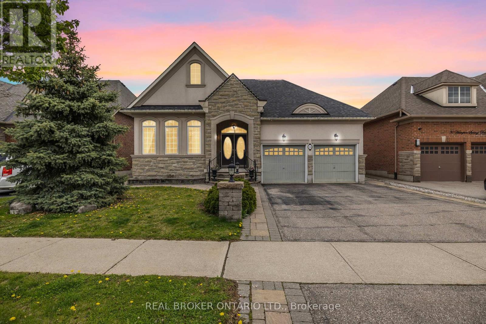 28 Hampton Springs Drive, Brampton, Ontario  L6P 2W4 - Photo 1 - W12133294