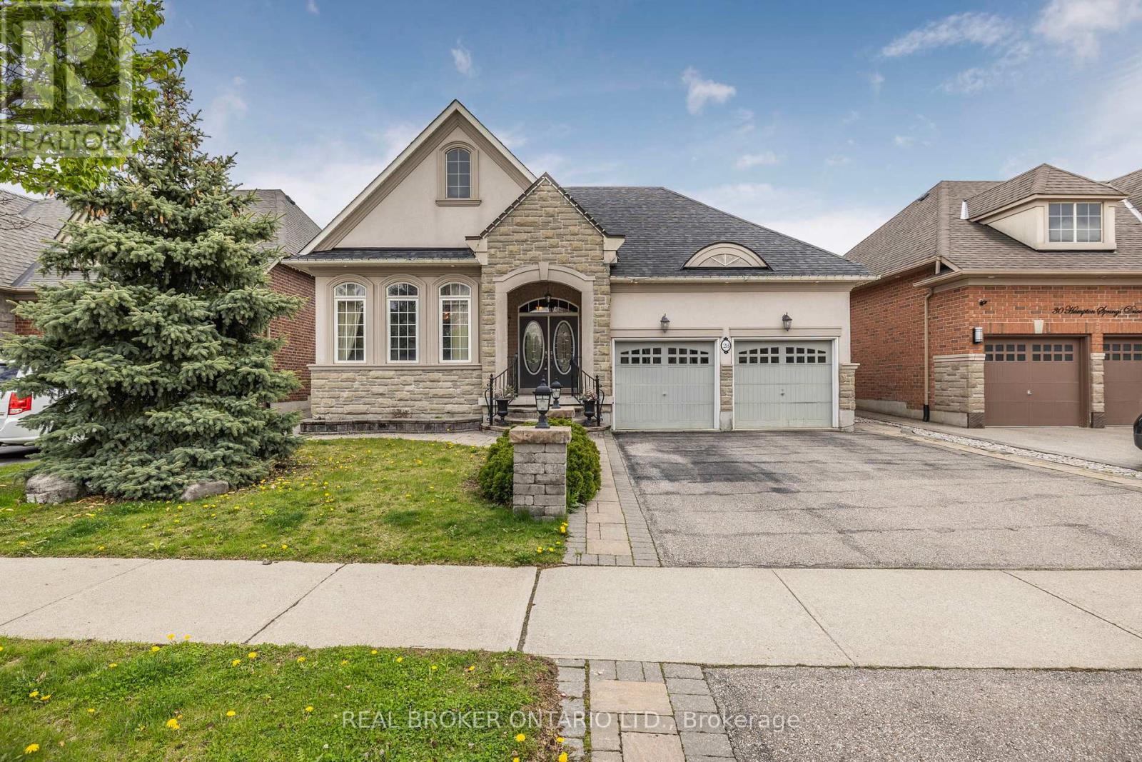 28 Hampton Springs Drive, Brampton (Bram East), Ontario  L6P 2W4 - Photo 2 - W12133294