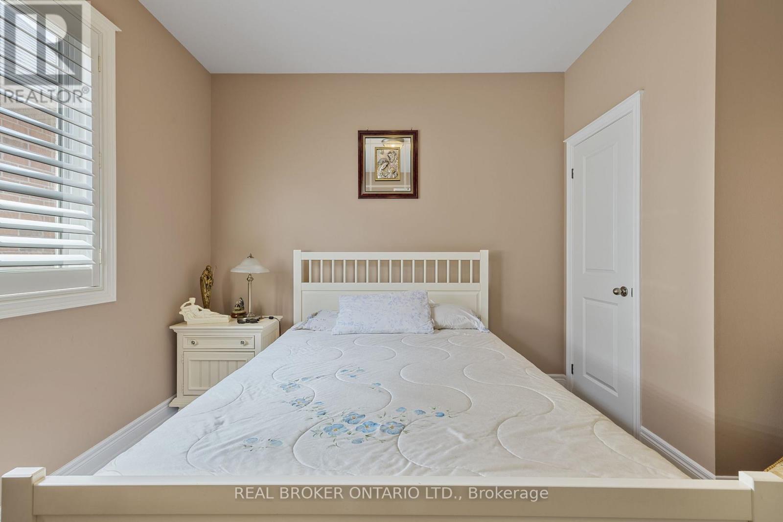 28 Hampton Springs Drive, Brampton, Ontario  L6P 2W4 - Photo 25 - W12133294