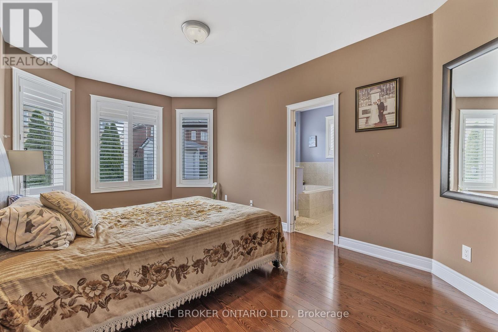 28 Hampton Springs Drive, Brampton, Ontario  L6P 2W4 - Photo 32 - W12133294