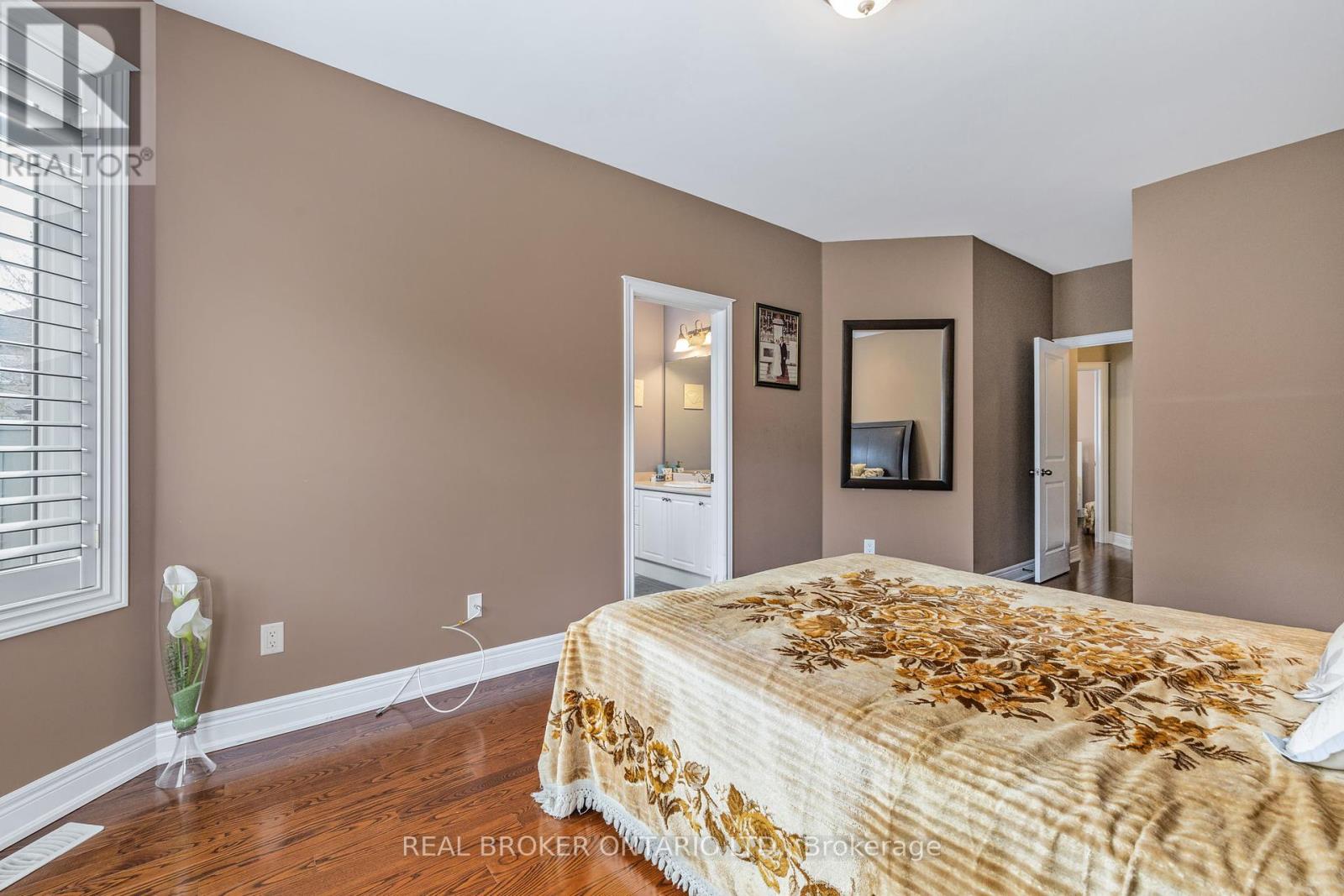 28 Hampton Springs Drive, Brampton, Ontario  L6P 2W4 - Photo 34 - W12133294