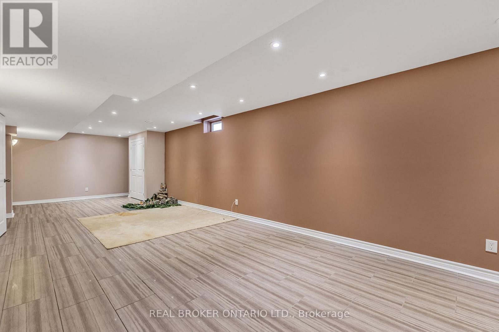 28 Hampton Springs Drive, Brampton, Ontario  L6P 2W4 - Photo 40 - W12133294
