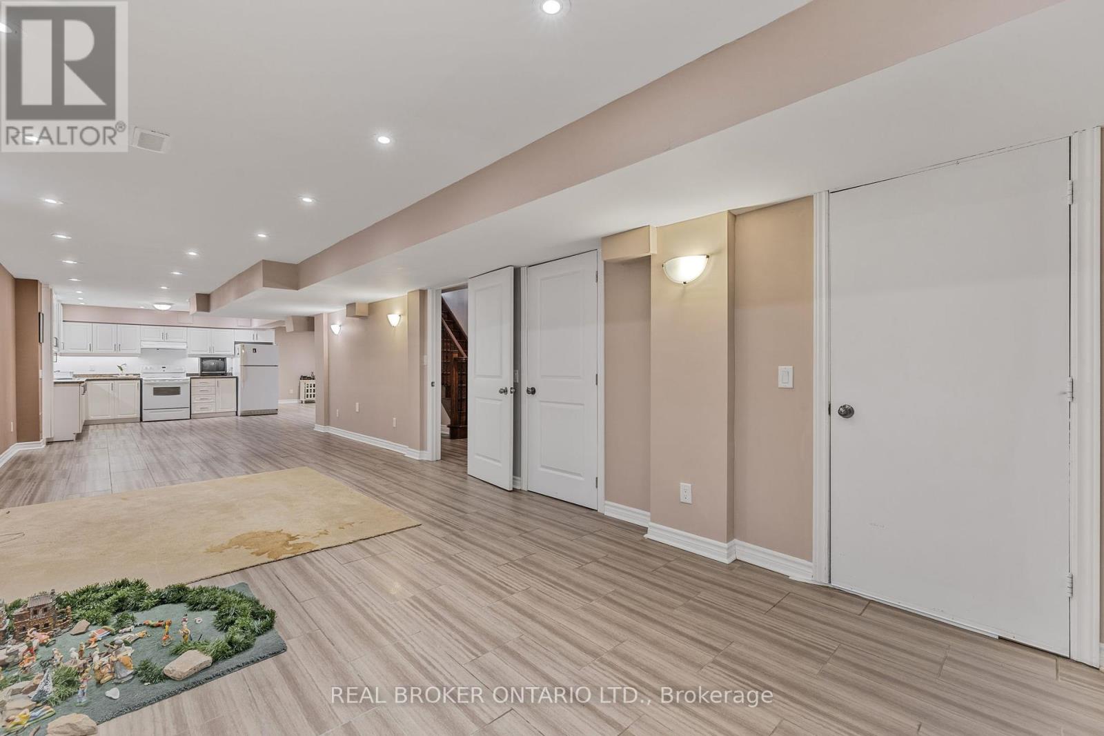 28 Hampton Springs Drive, Brampton, Ontario  L6P 2W4 - Photo 42 - W12133294