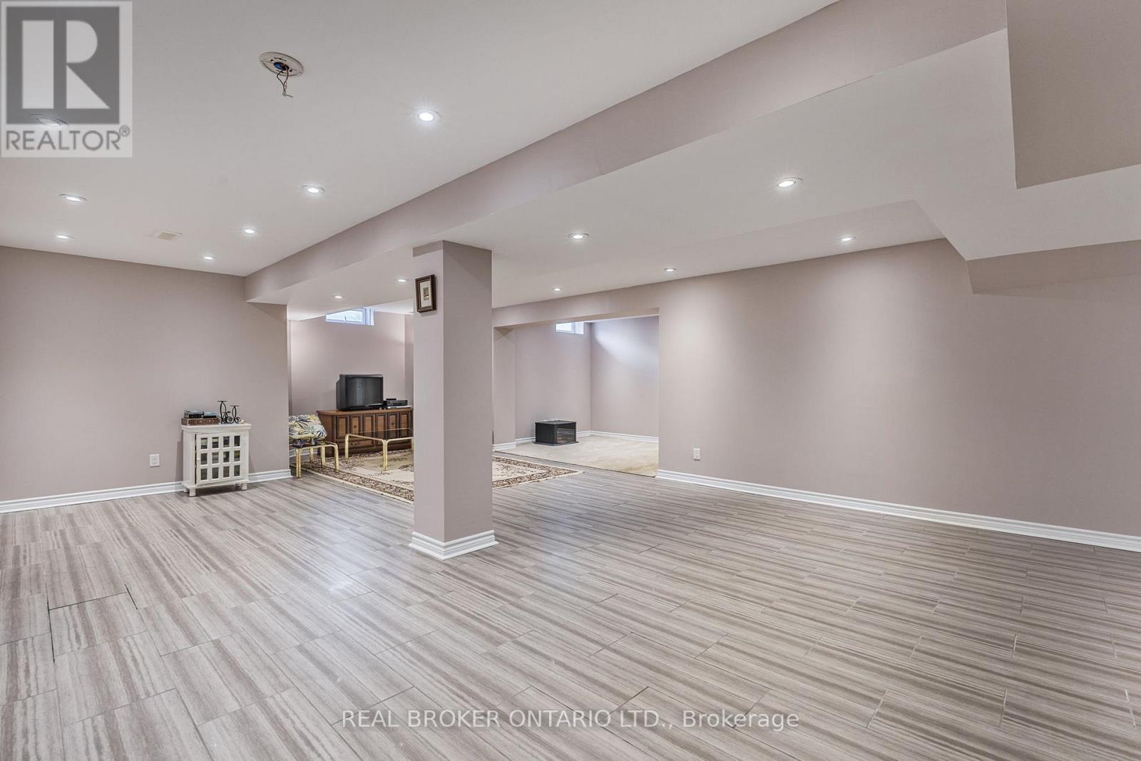 28 Hampton Springs Drive, Brampton, Ontario  L6P 2W4 - Photo 46 - W12133294