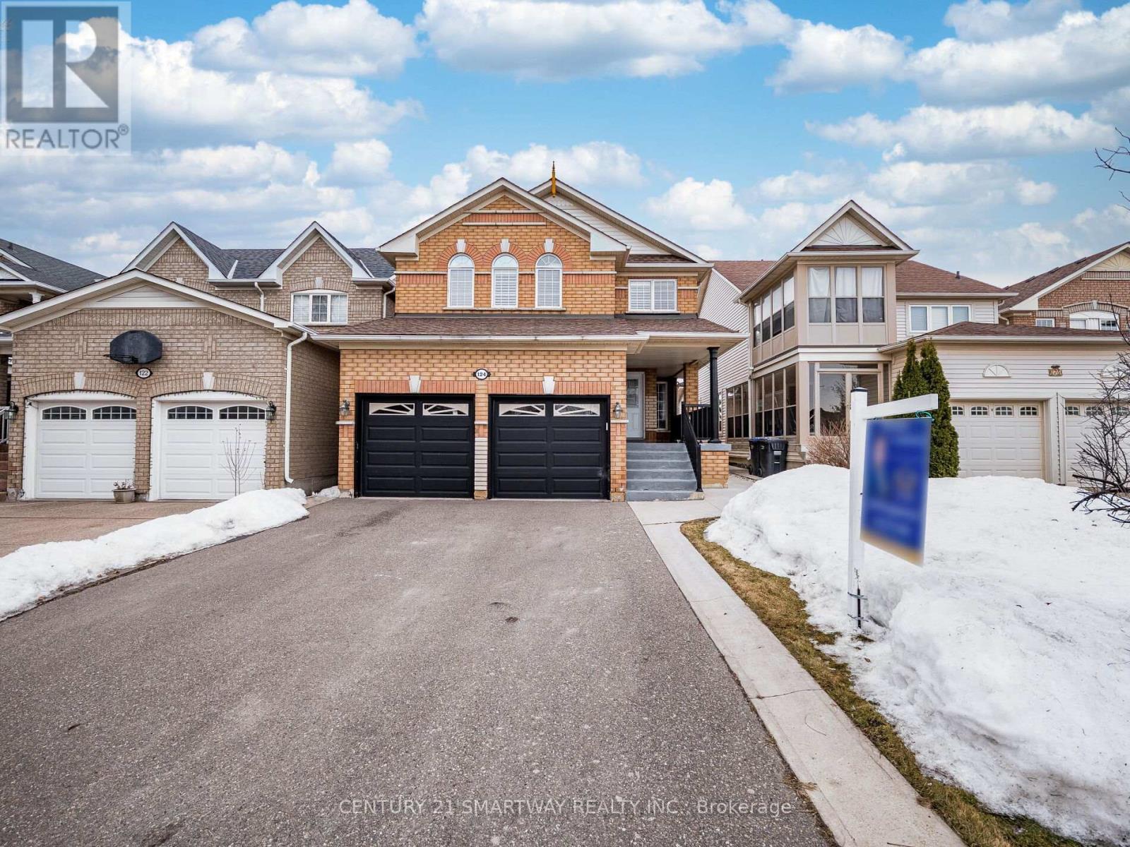 124 PORCHLIGHT ROAD, Brampton, Ontario