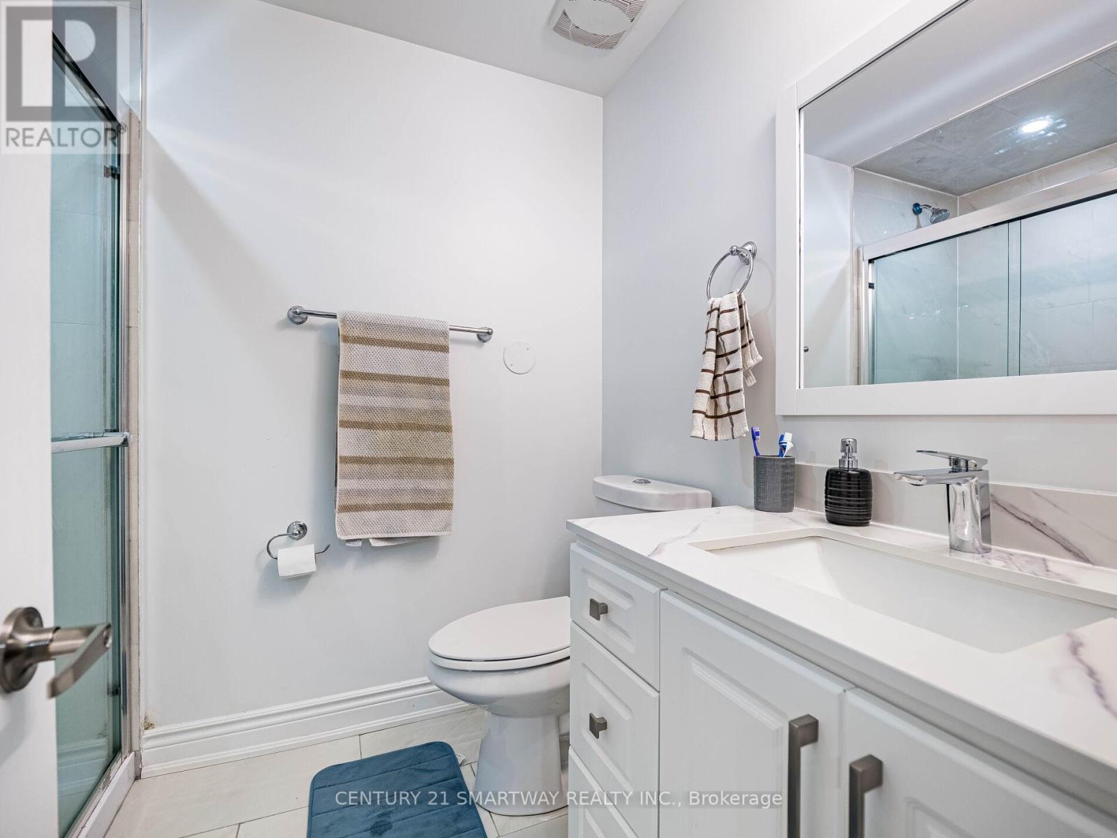 124 Porchlight Road, Brampton (Fletcher's Creek Village), Ontario  L6R 4R9 - Photo 45 - W12133356