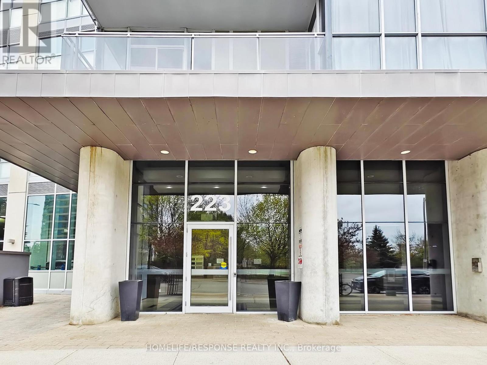 Property at 2301 - 223 WEBB DRIVE image 2