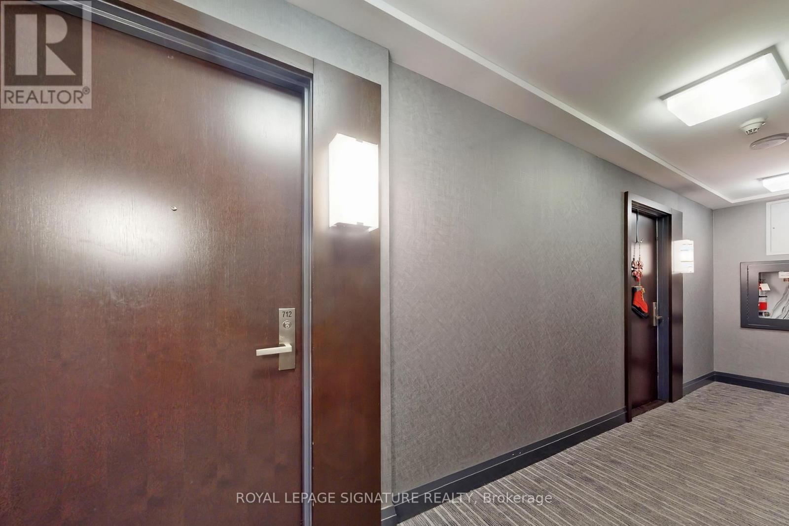 712 - 55 Speers Road, Oakville, Ontario  L6K 0H9 - Photo 27 - W12133559