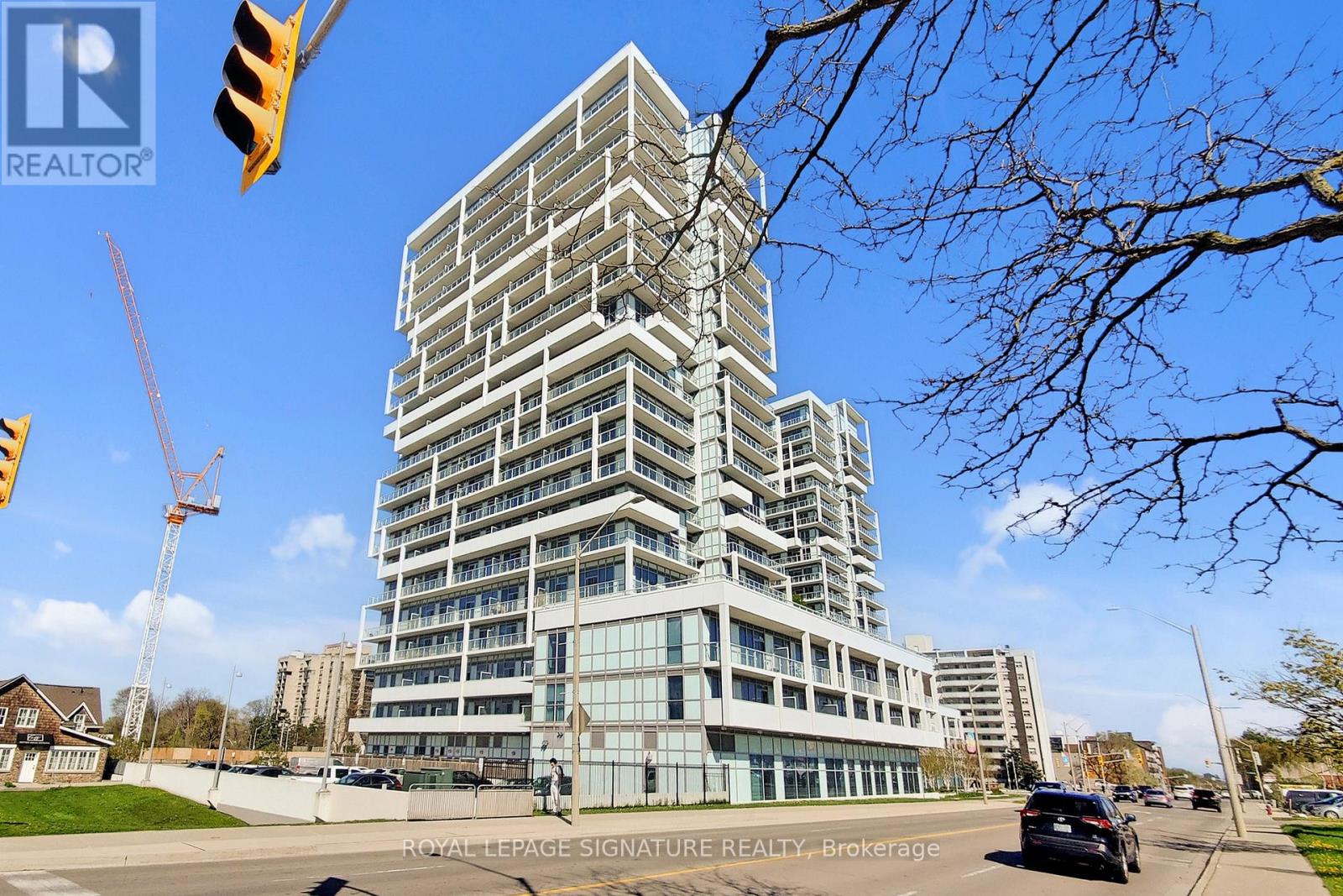712 - 55 Speers Road, Oakville, Ontario  L6K 0H9 - Photo 3 - W12133559
