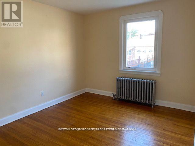 162 Donald Avenue, Toronto, Ontario  M6M 1K4 - Photo 15 - W12133585