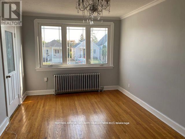 162 Donald Avenue, Toronto, Ontario  M6M 1K4 - Photo 8 - W12133585
