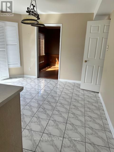 3 Himalaya Street, Brampton, Ontario  L6R 1J4 - Photo 9 - W12133592