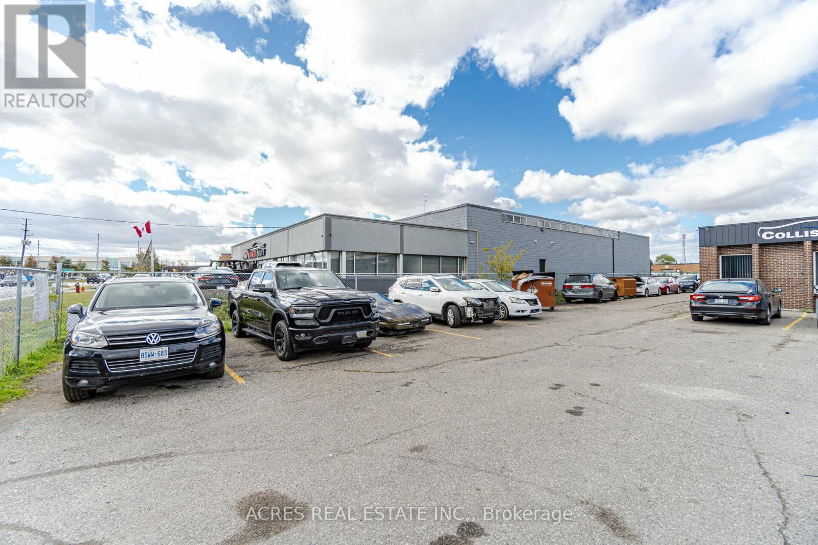26 Bramsteele Road, Brampton, Ontario  L6W 1B3 - Photo 11 - W12133593