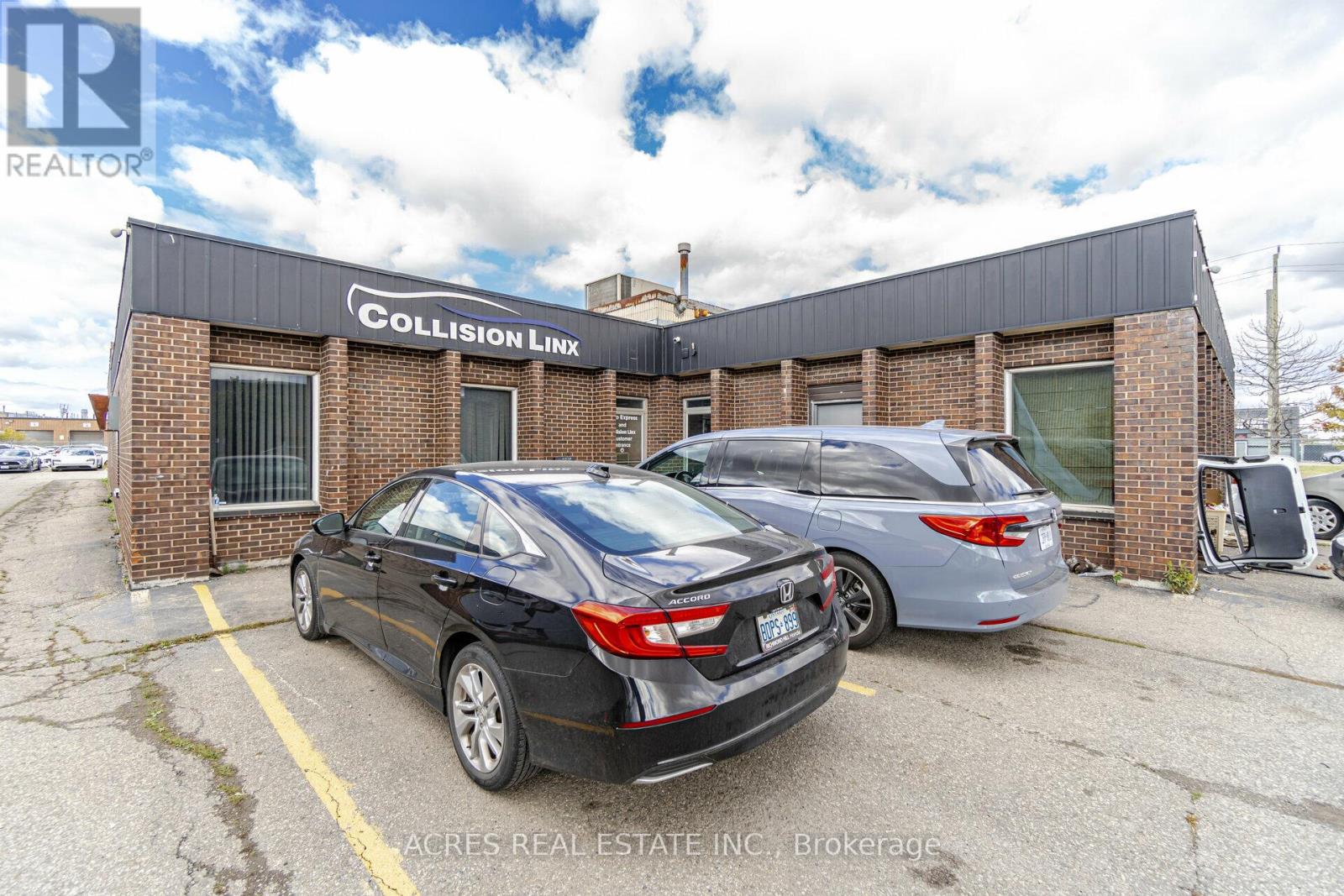 26 Bramsteele Road, Brampton, Ontario  L6W 1B3 - Photo 24 - W12133593