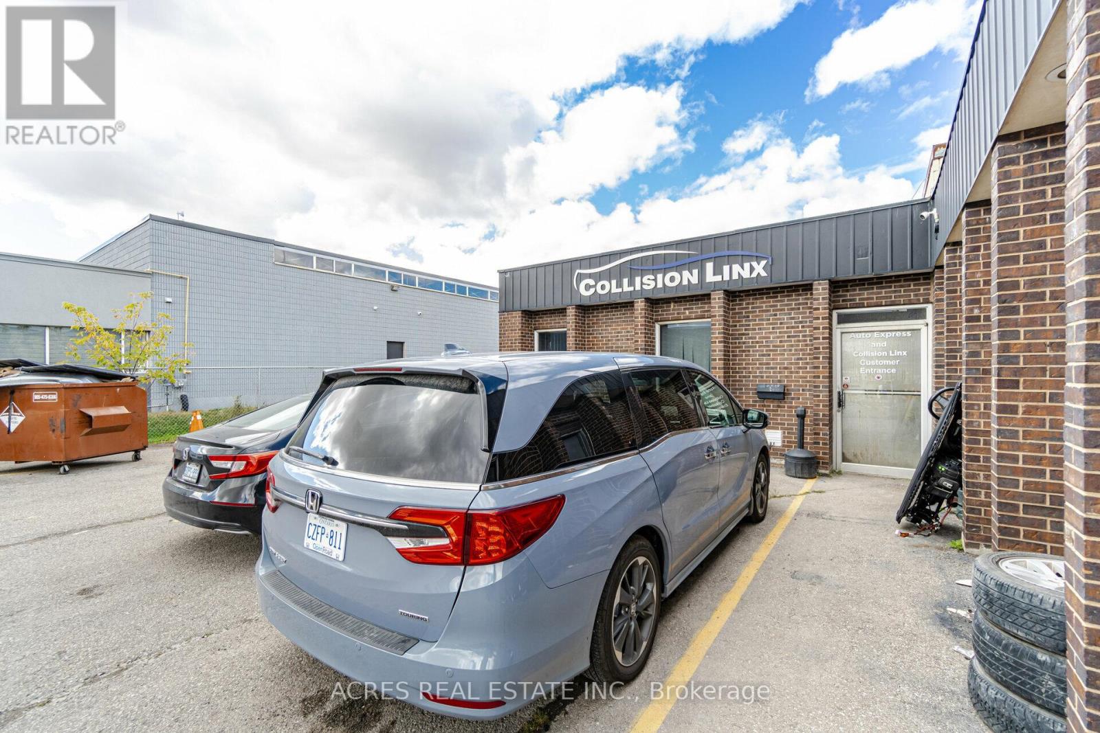 26 Bramsteele Road, Brampton (Brampton East Industrial), Ontario  L6W 1B3 - Photo 25 - W12133593