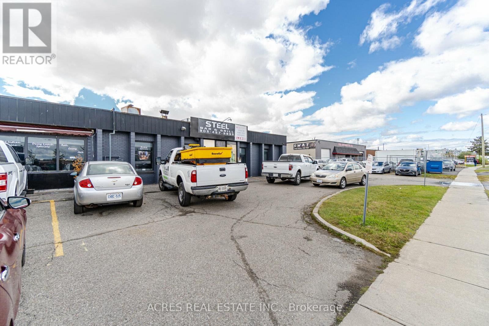 26 Bramsteele Road, Brampton, Ontario  L6W 1B3 - Photo 28 - W12133593