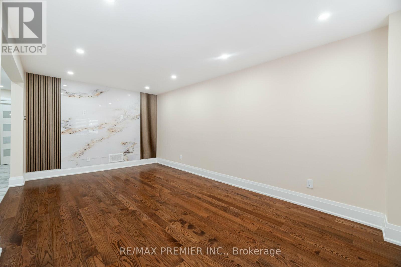 495 Fairview Road W, Mississauga, Ontario  L5B 3W7 - Photo 18 - W12133631