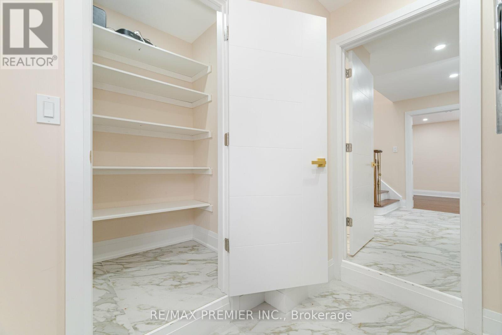 495 Fairview Road W, Mississauga, Ontario  L5B 3W7 - Photo 29 - W12133631