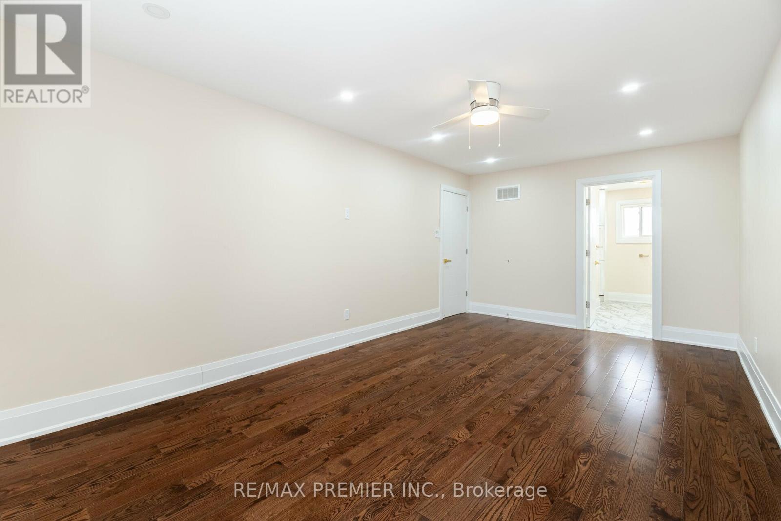 495 Fairview Road W, Mississauga, Ontario  L5B 3W7 - Photo 35 - W12133631