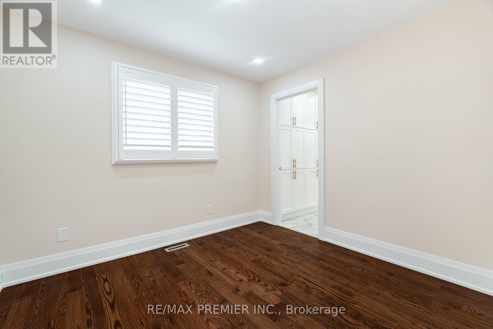 495 Fairview Road W, Mississauga, Ontario  L5B 3W7 - Photo 40 - W12133631