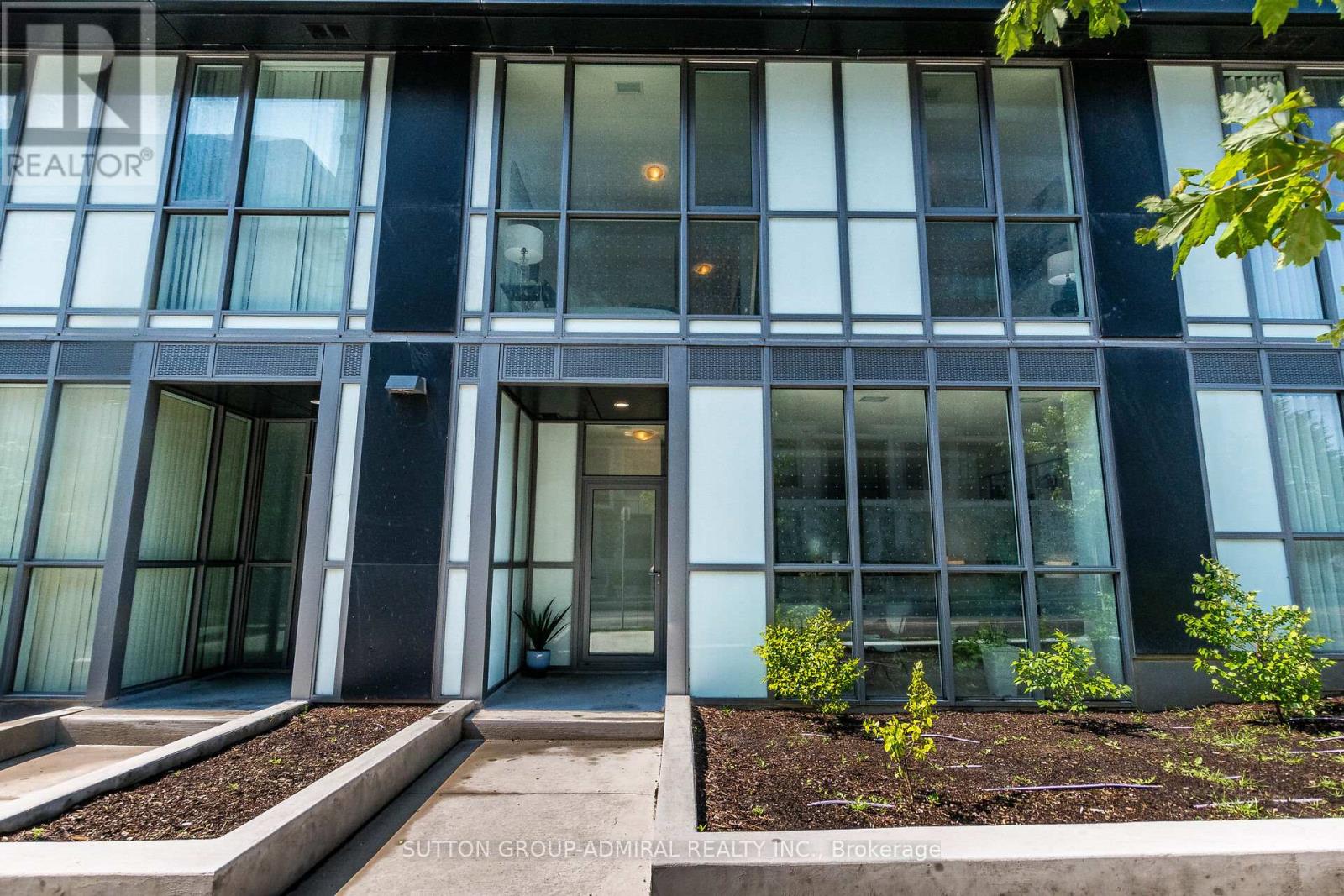 Property at TH104 - 70 ANNIE CRAIG DRIVE image 2