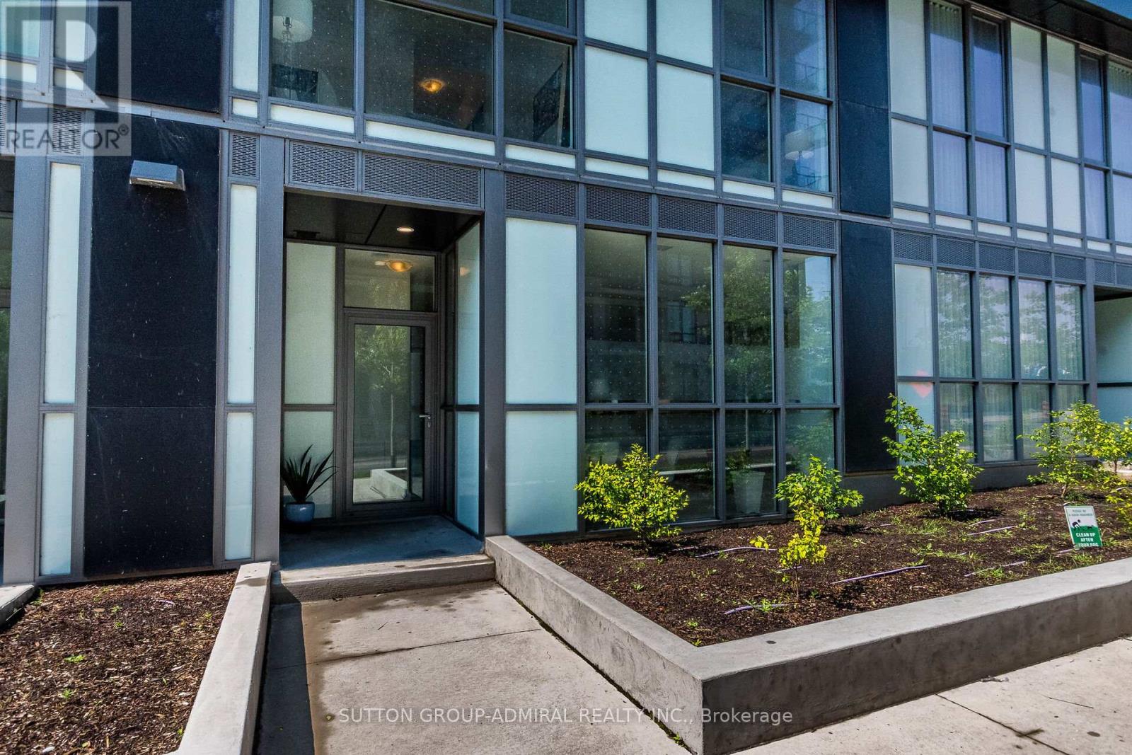Property at TH104 - 70 ANNIE CRAIG DRIVE image 3