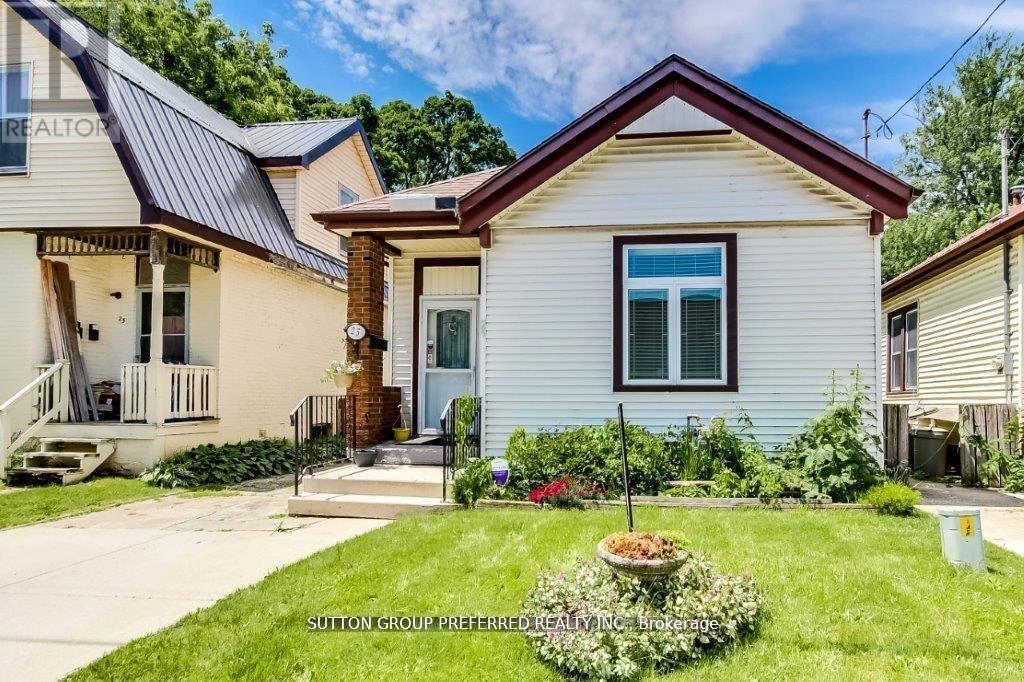 25 Pegler Street, London East, Ontario  N5Z 2B4 - Photo 2 - X12133580