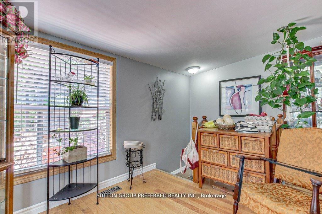 Photo 6 of 22 for 25 Pegler Street