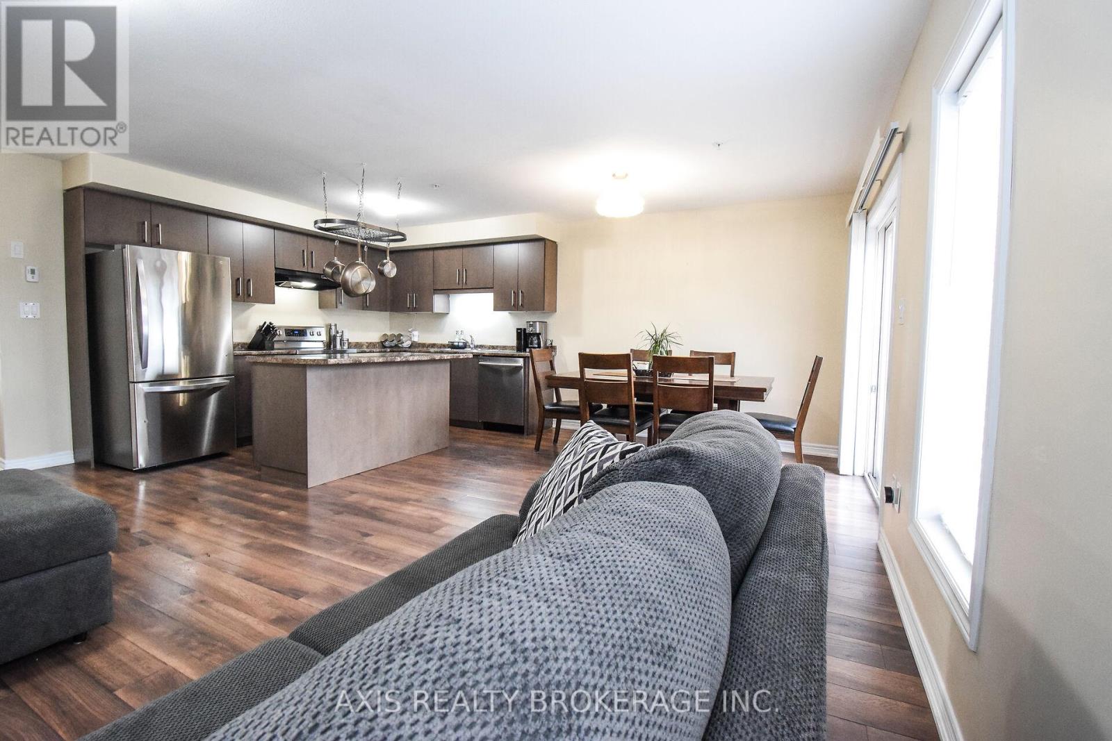 23 - 60 Canterbury Drive, St. Catharines, Ontario  L2P 3M8 - Photo 12 - X12127242