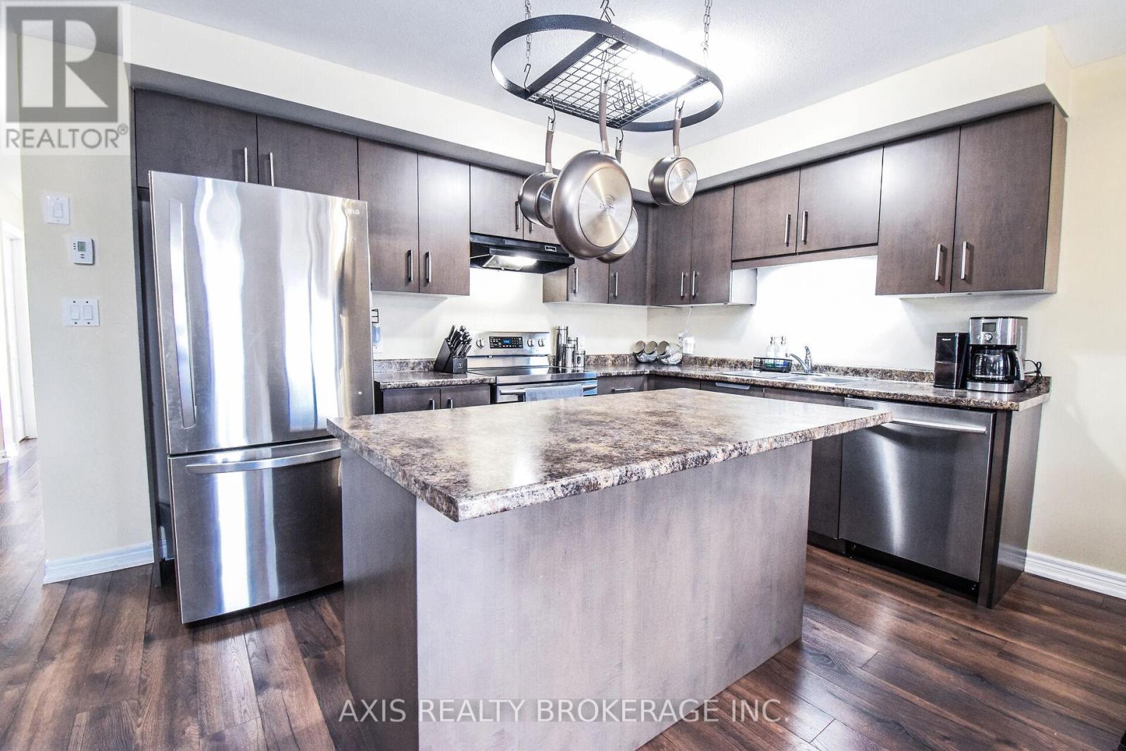 23 - 60 Canterbury Drive, St. Catharines, Ontario  L2P 3M8 - Photo 17 - X12127242