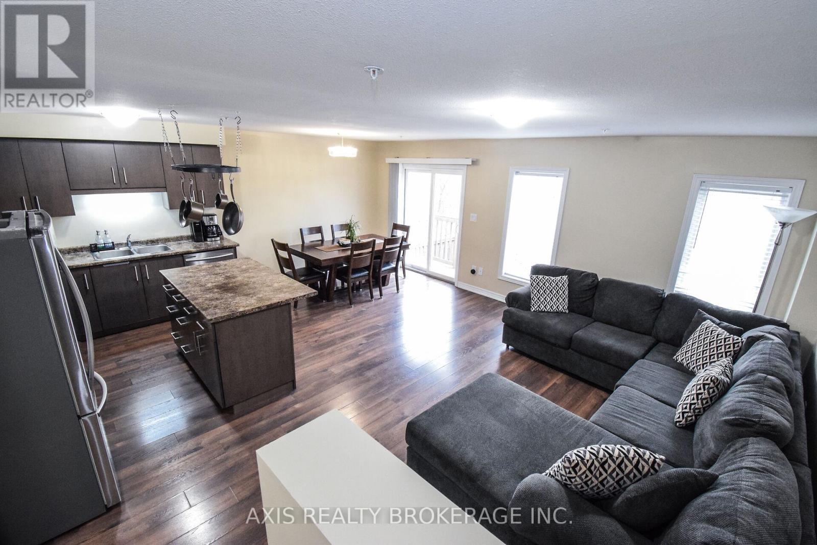 23 - 60 Canterbury Drive, St. Catharines, Ontario  L2P 3M8 - Photo 18 - X12127242